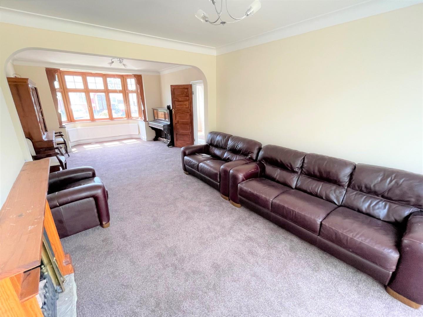 Highview Gardens, Edgware